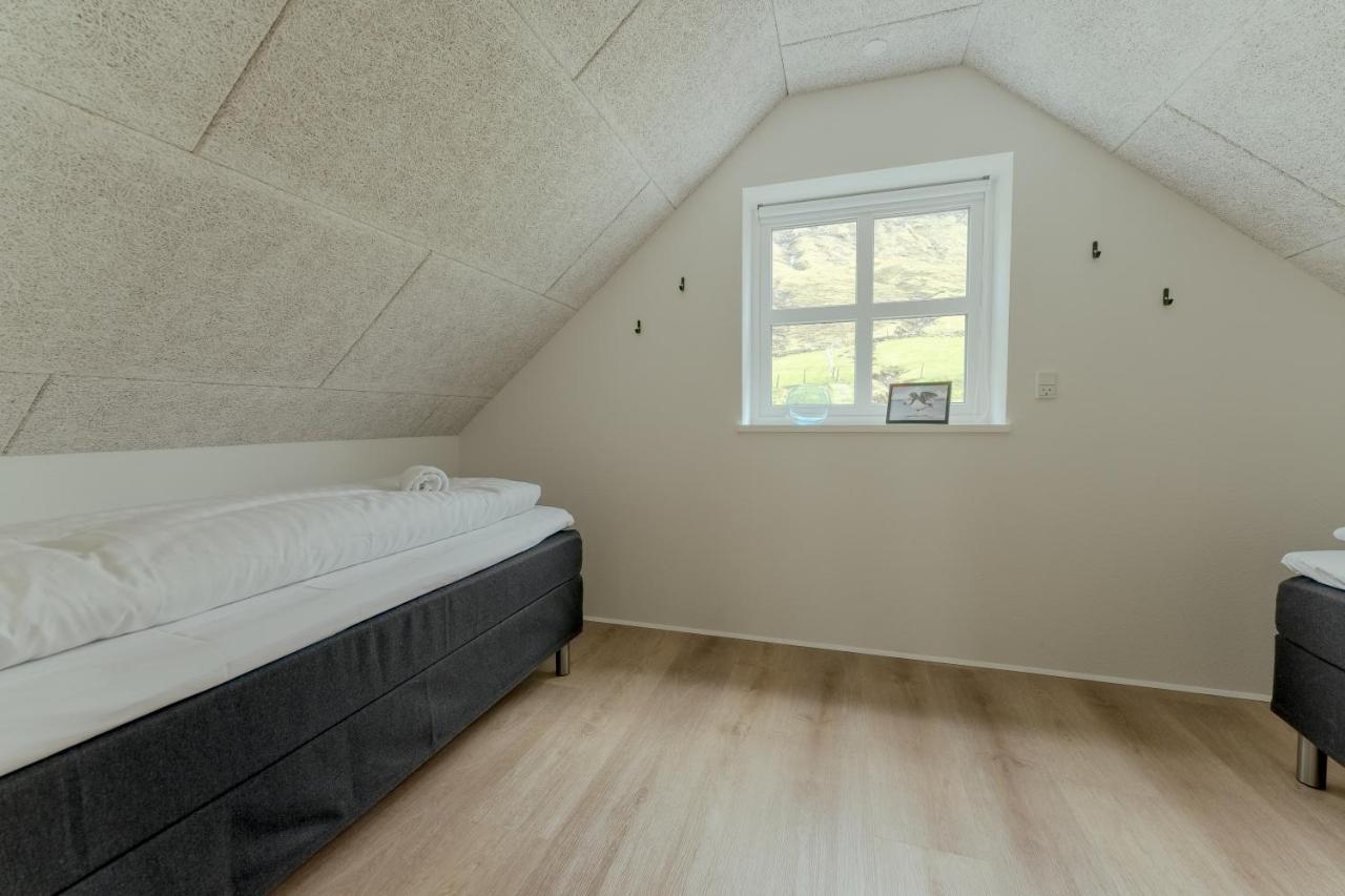 Dahlastova / Stunning Boathouse / Bay View / 3Br Hvalvik Esterno foto
